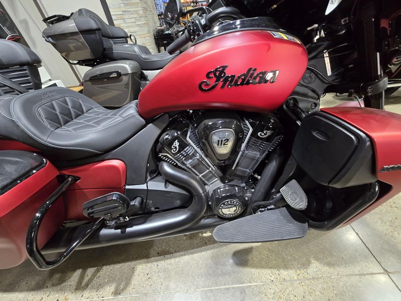 2025 Indian Motorcycle ROADMASTER POWERPLUS DARK HORSE 112 RA 49ST SUNSET RED SMOKE Image 5