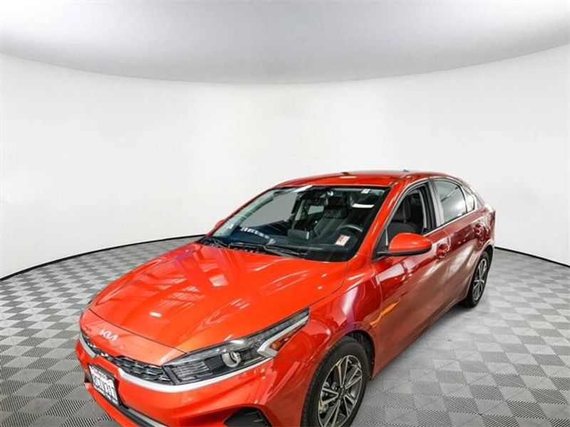 2023 Kia Forte LXSImage 5