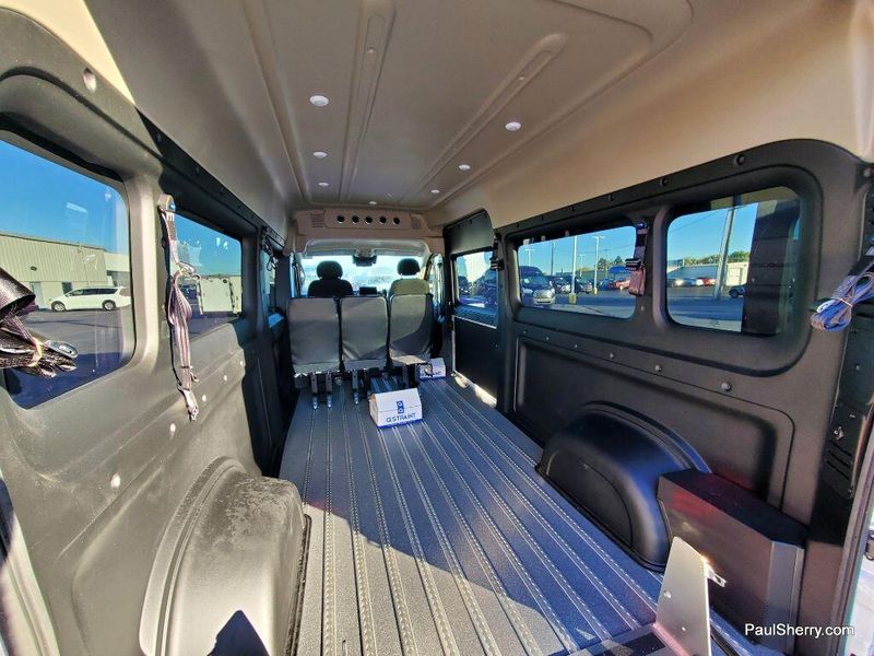 2024 RAM ProMaster 2500 Window Van Image 23