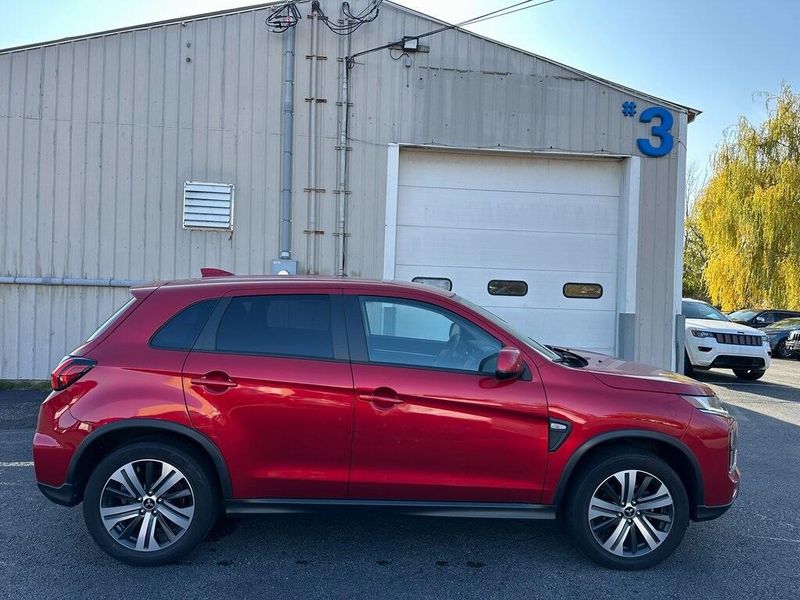 2020 Mitsubishi Outlander Sport 2.0 ESImage 10