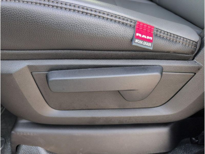 New 2026 RAM 3500 Tradesman Crew Cab Chassis 4x4 60