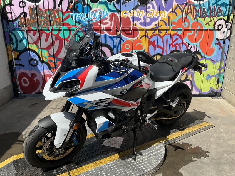 2026 BMW M 1000 XR