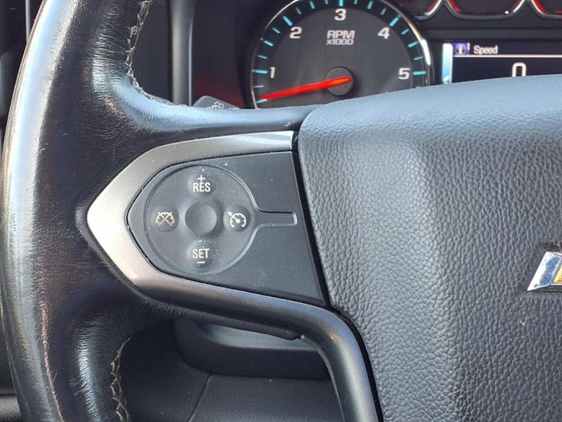 2018 Chevrolet Silverado 1500 LT photo 14