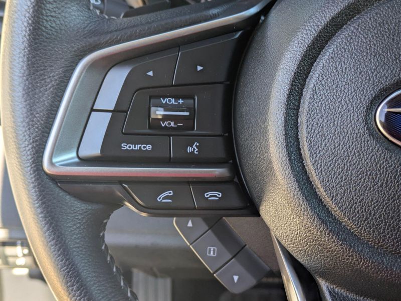 2020 Subaru Outback Premium photo 18