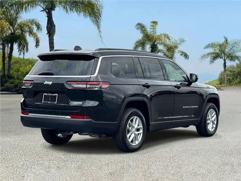 New 2026 Jeep Grand Cherokee L Laredo 4x2