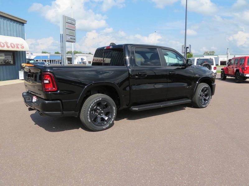 New 2027 RAM 1500 Big Horn Crew Cab 4x4 5