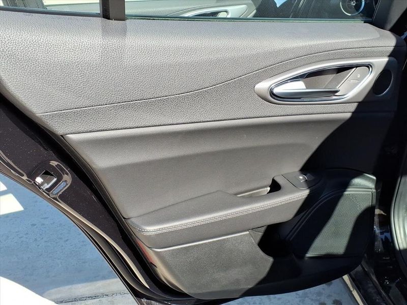 New 2025 Alfa Romeo Giulia RWDImage 11