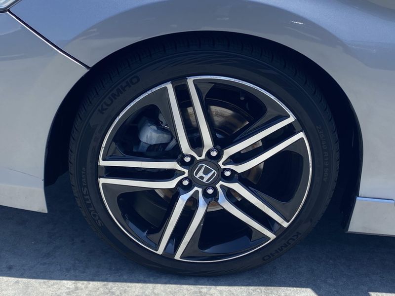 2016 Honda Accord Sedan SportImage 10