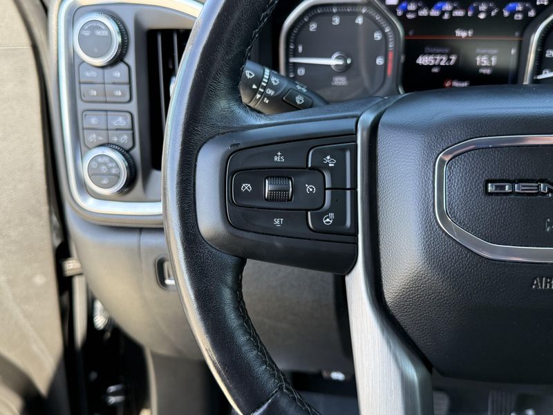 Used 2022 GMC Sierra 1500 Limited DenaliImage 22