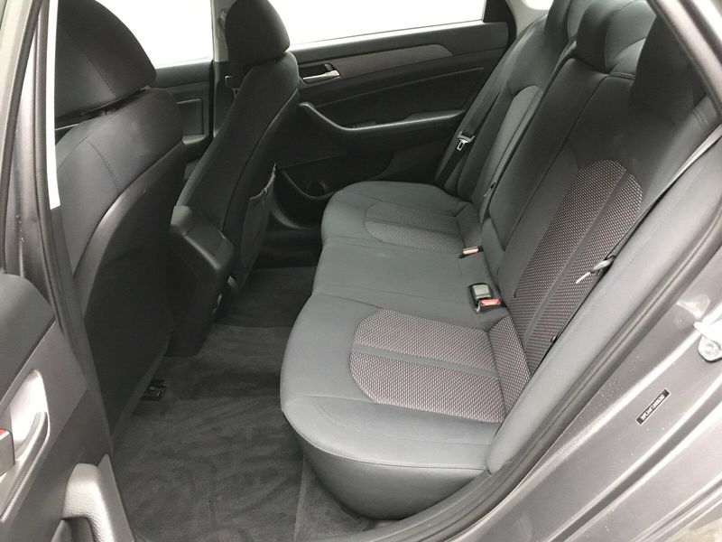 Used 2018 Hyundai Sonata SELImage 9