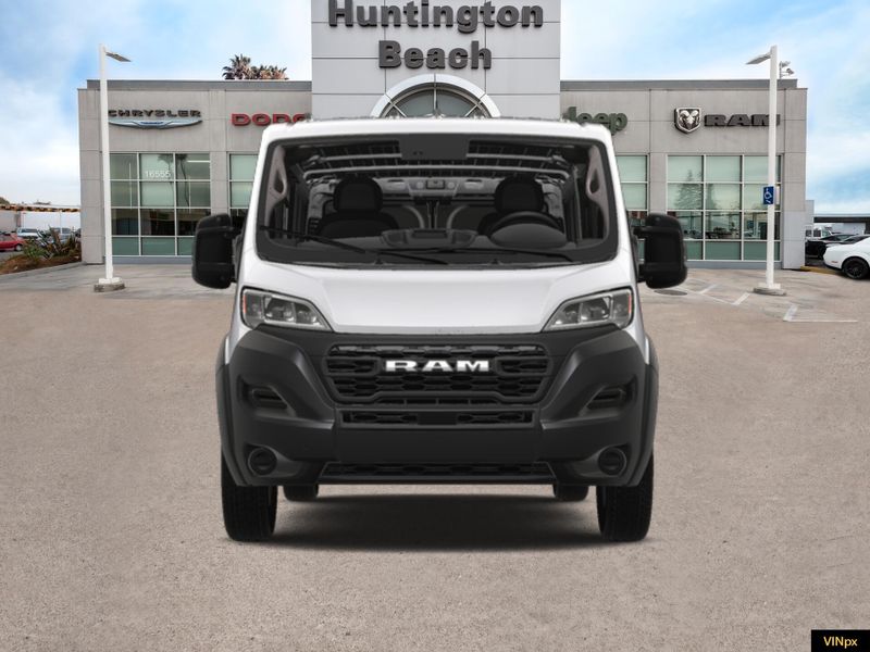 2024 RAM ProMaster 2500 Low Roof 136 WBImage 12
