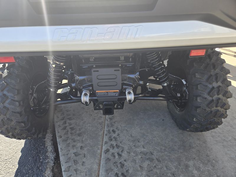 NEW 2026 CAN-AM DEFENDER MAX LIMITED CAB HD11 Image 24