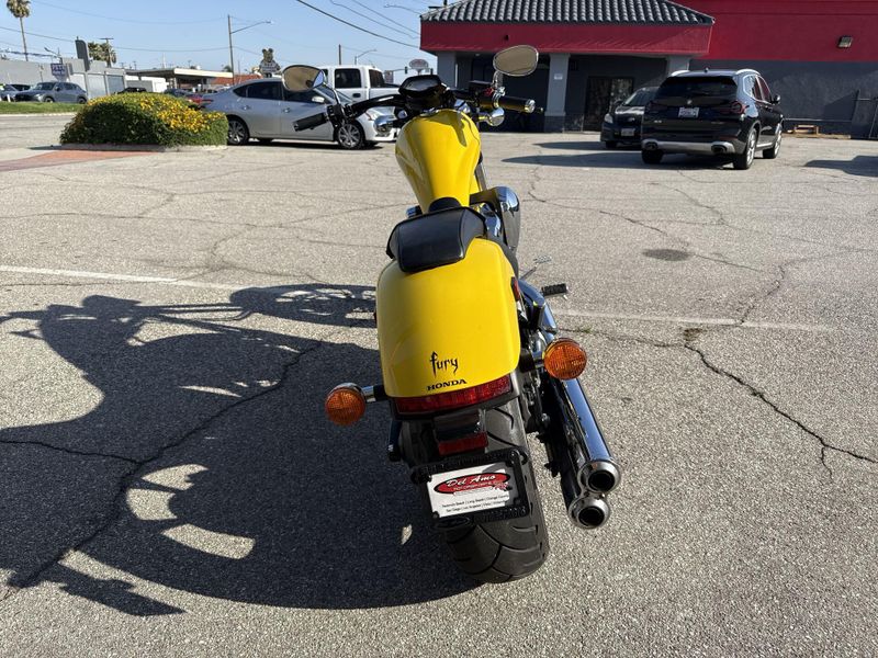 Used 2023 Honda FURY ABS Image 17