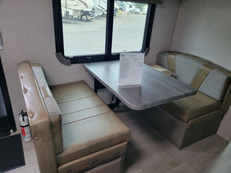 New 2026 ARCTIC FOX 22GT Image 9