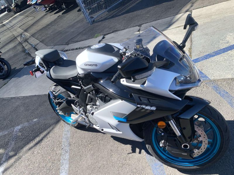 New 2025 CFMOTO 675SS Image 13