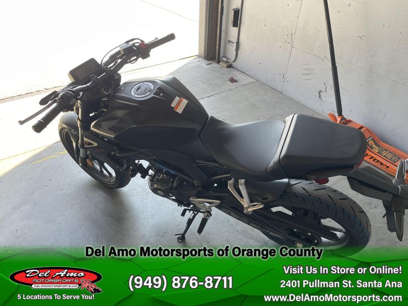 2025 Honda CB300R ABS Image 6