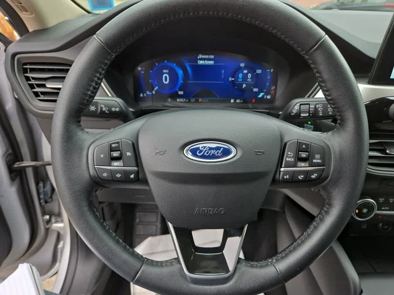 2020 Ford Escape SE Sport HybridImage 20