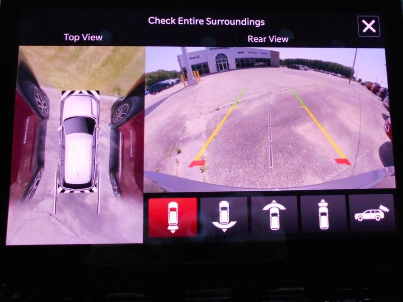 New 2025 Jeep Grand Cherokee Summit Reserve 4x4Image 7