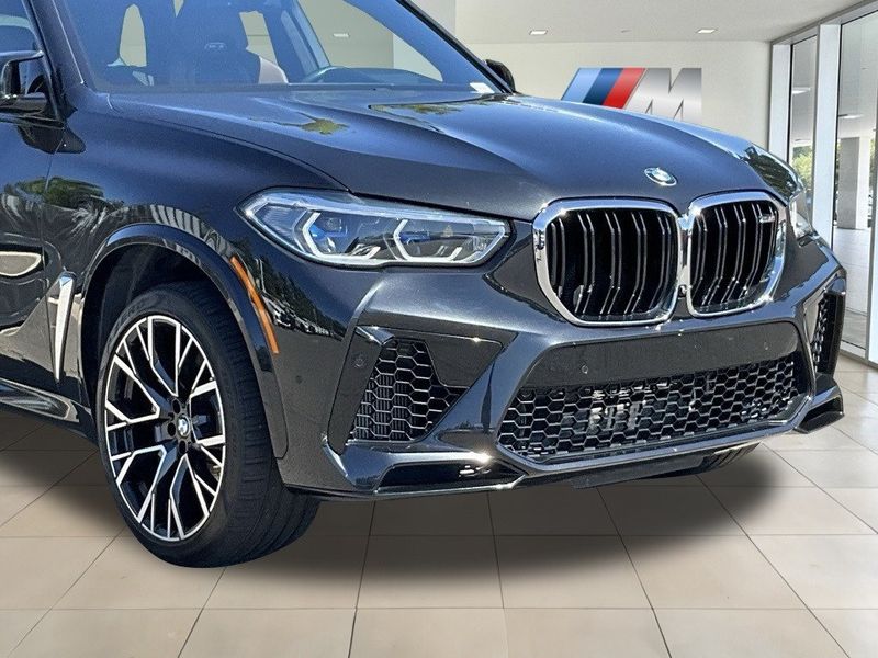 2021 BMW X5 M BaseImage 10