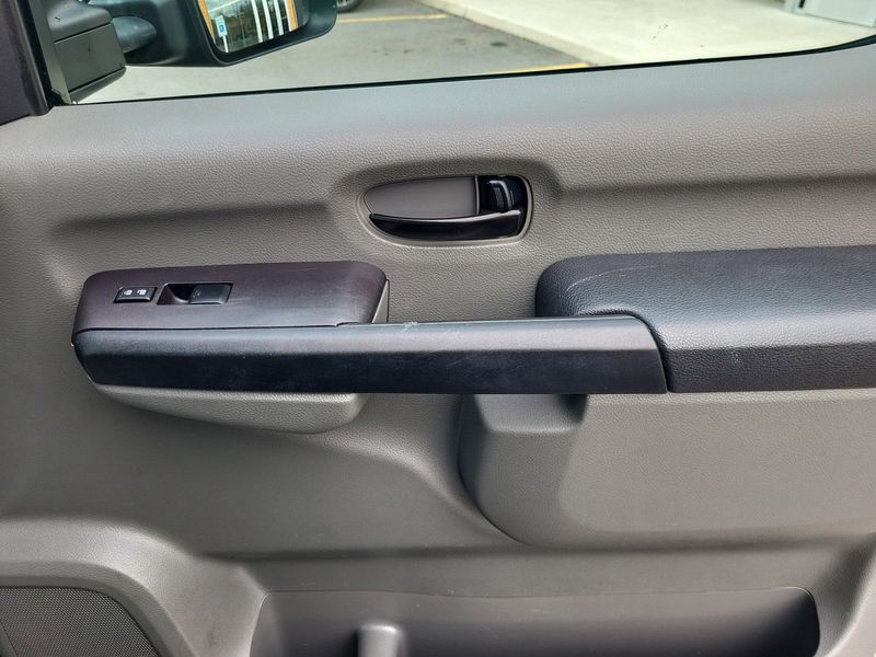 Used 2017 Nissan NV Passenger SLImage 17