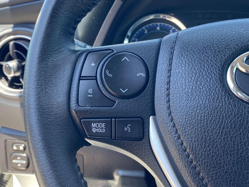 Used 2018 Toyota Corolla SEImage 26