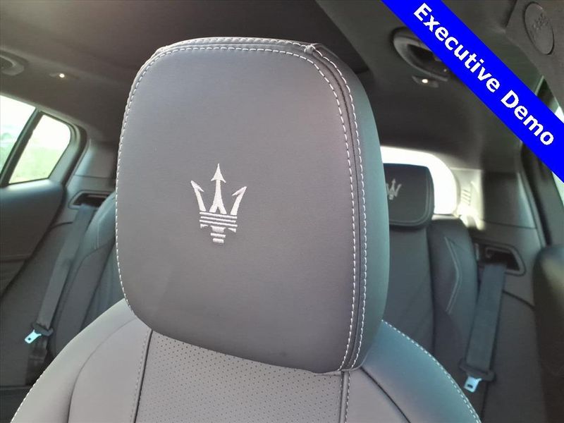 New 2025 Maserati Grecale ModenaImage 17