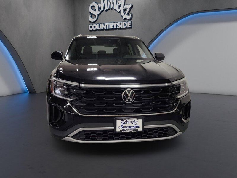 Used 2026 Volkswagen Atlas Cross Sport SE 4-Motion AWDImage 3