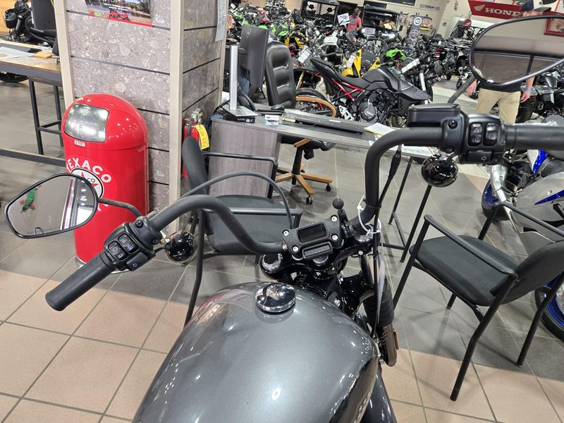 2022 HARLEY SOFTAIL STREET BOB 114 Image 12