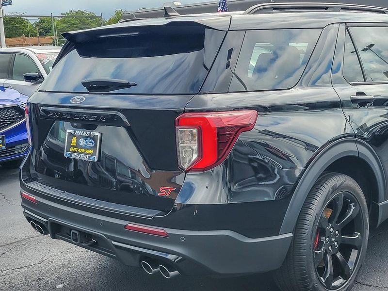 2024 Ford Explorer ST photo 7