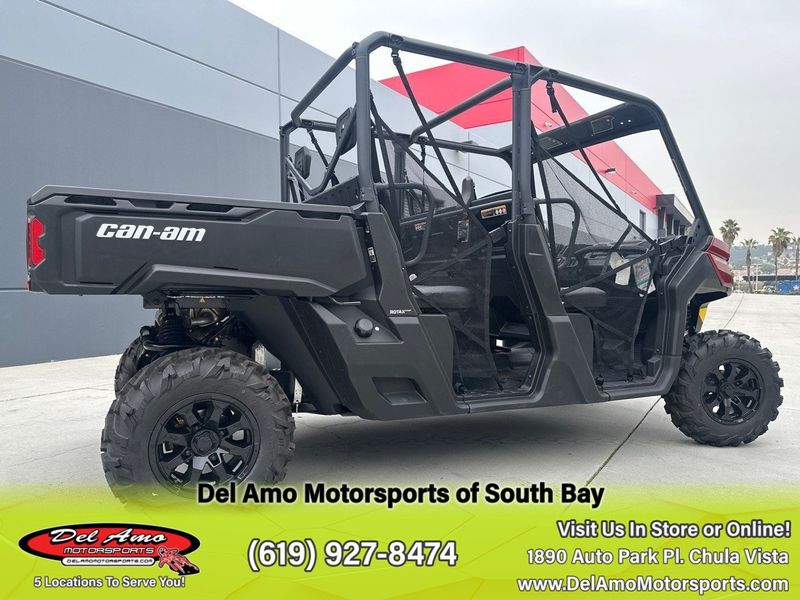 2024 Can-Am 8LRA  in a FIERY RED exterior color. Del Amo Motorsports of South Bay (619) 547-1937 delamomotorsports.com 