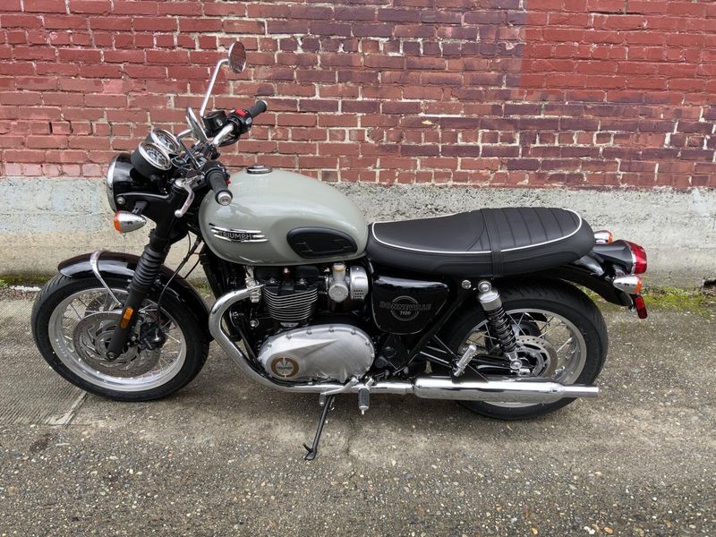 2026 Triumph BONNEVILLE T120