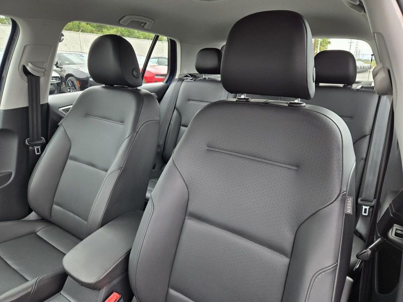 Used 2016 Volkswagen e-Golf 4dr HB SEL Premium