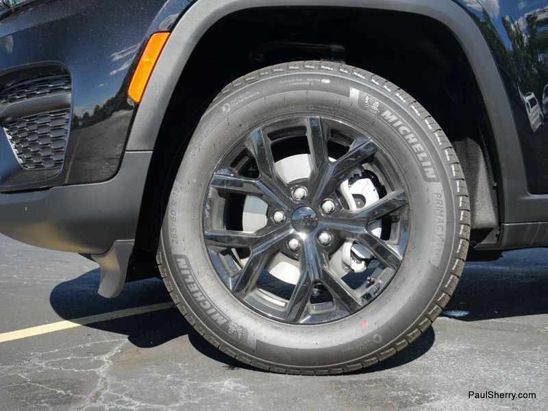 New 2025 Jeep Grand Cherokee Altitude X 4x4