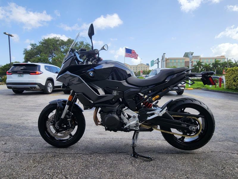 2026 BMW F 900 XRImage 1