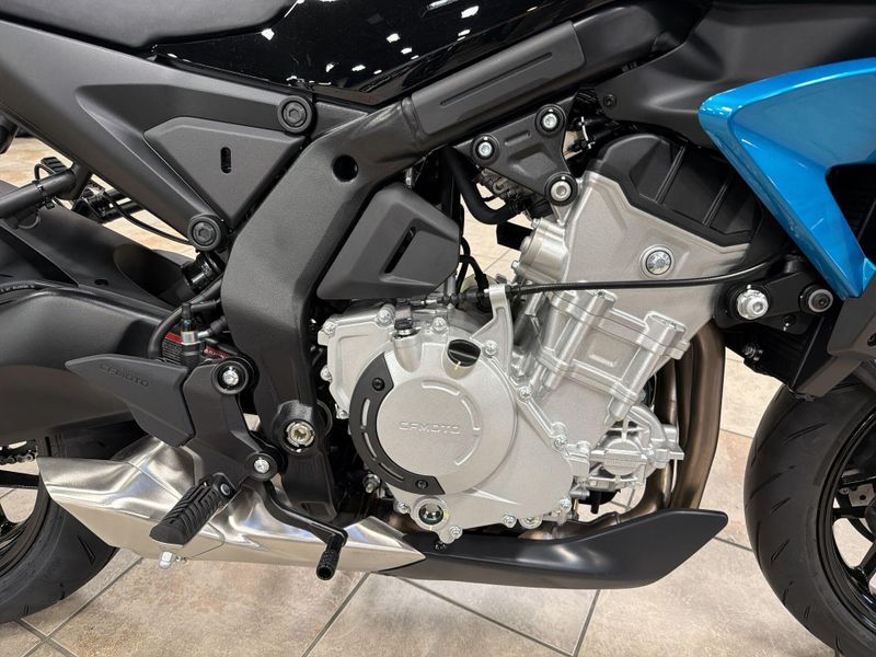 New 2026 CFMOTO 675NK Image 21