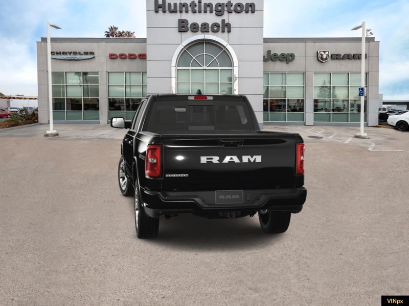 2025 RAM 1500 Big Horn Crew Cab 4x2Image 13