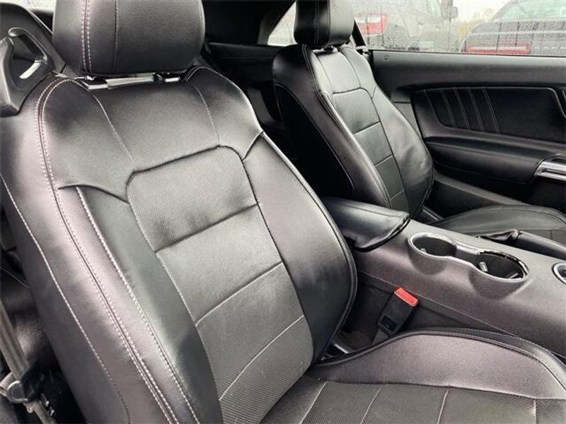 2020 Ford Mustang EcoBoost PremiumImage 11