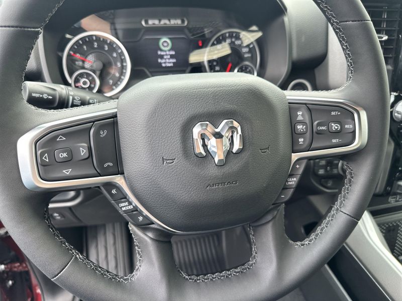 2025 RAM 1500 Big Horn Crew Cab 4x4 5