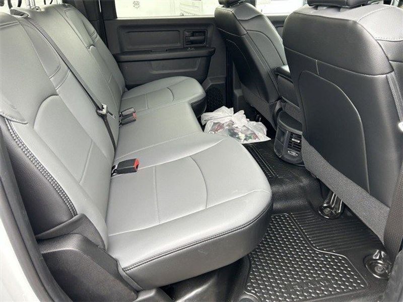 2023 RAM 5500HD TradesmanImage 10