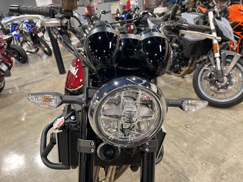Used 2023 Kawasaki Z900RS ABS Image 19