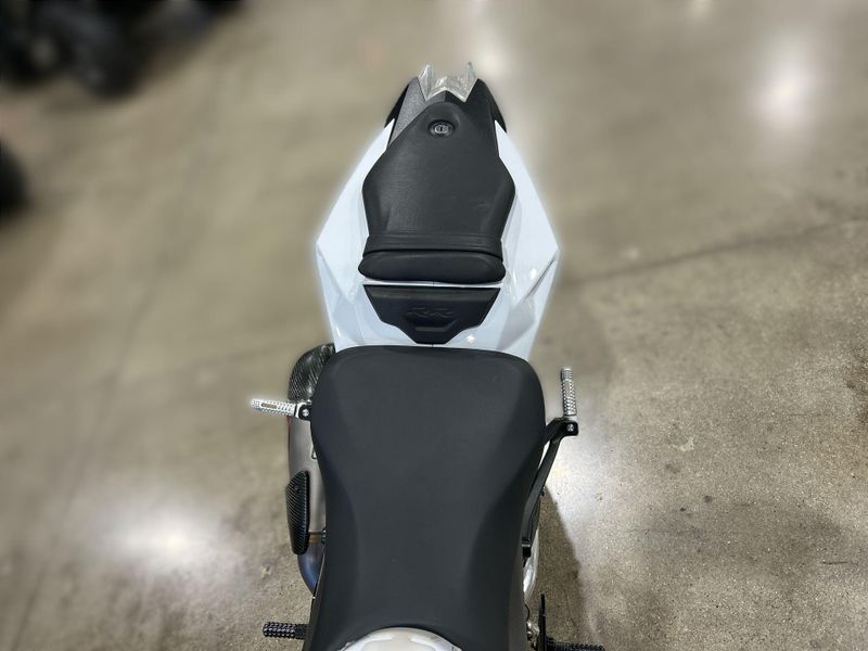 2017 BMW S 1000 RR Image 17