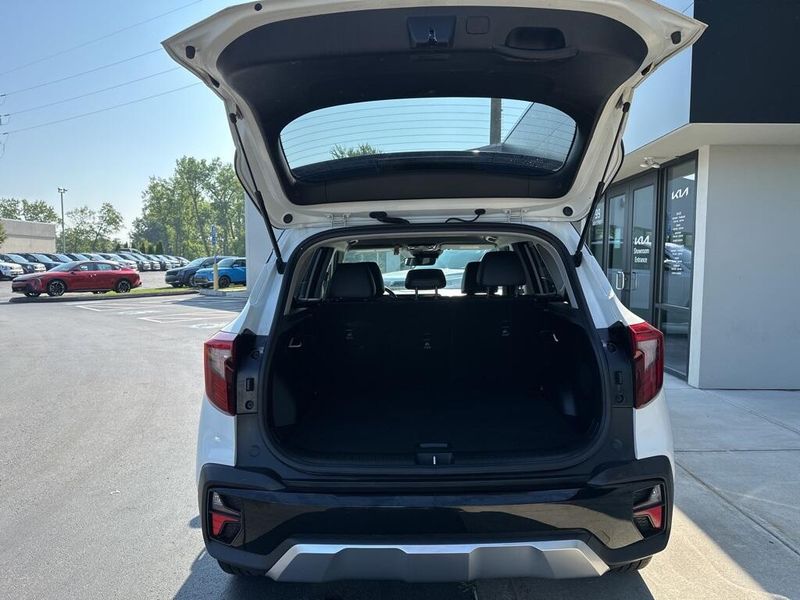 Used 2024 Kia Seltos SXImage 20