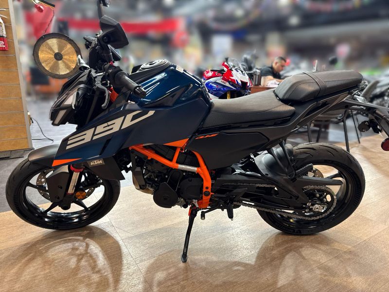 New 2026 KTM 390 DUKE Image 10