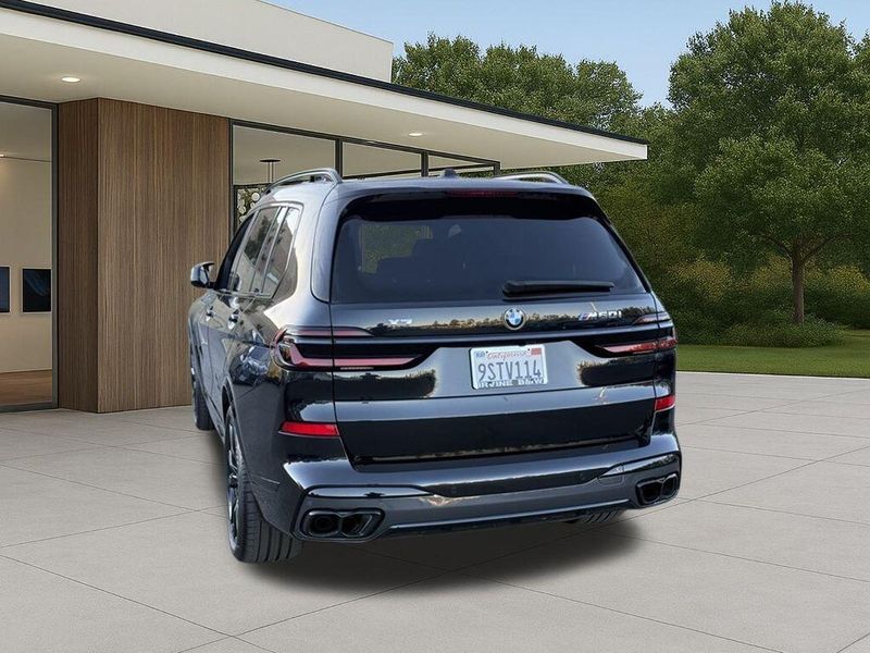 Used 2025 BMW X7 M60iImage 11