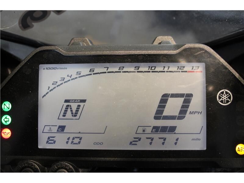 Used 2021 Yamaha YZFR3 Image 5