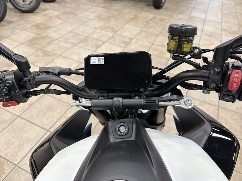 New 2026 CFMOTO 675NK Image 24