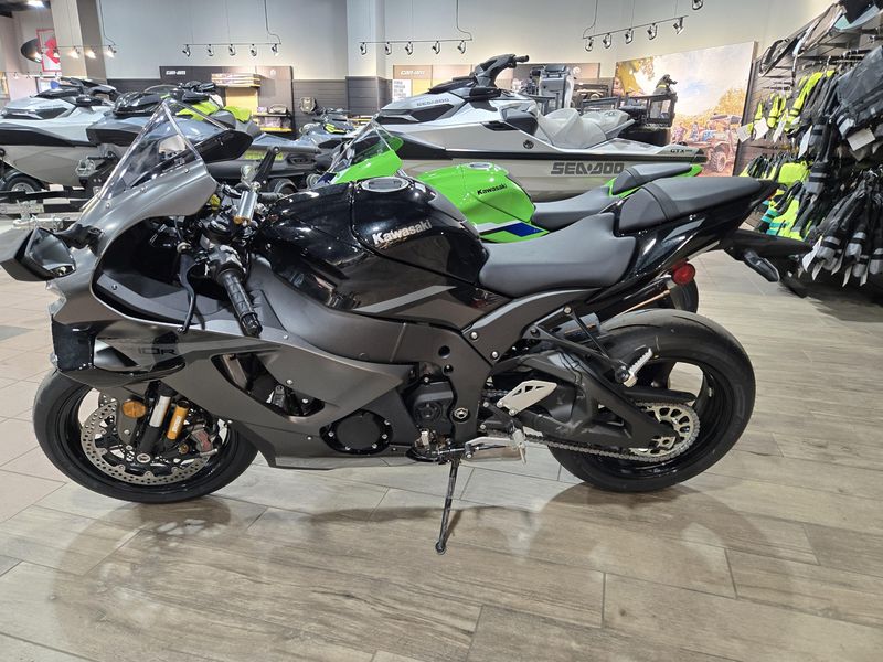 NEW 2026 KAWASAKI NINJA ZX10R ABS Image 2