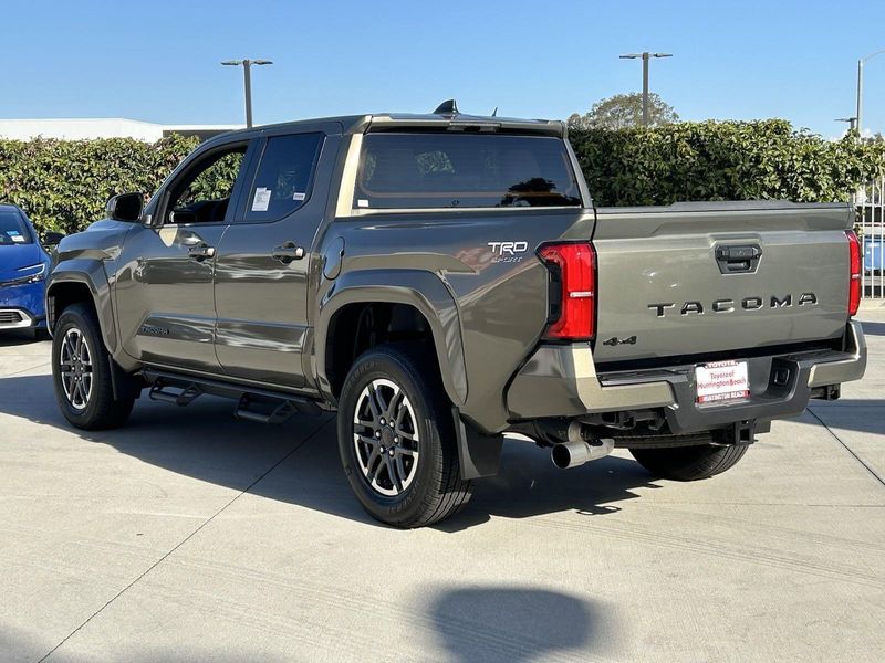 New 2024 Toyota Tacoma TRD SportImage 5