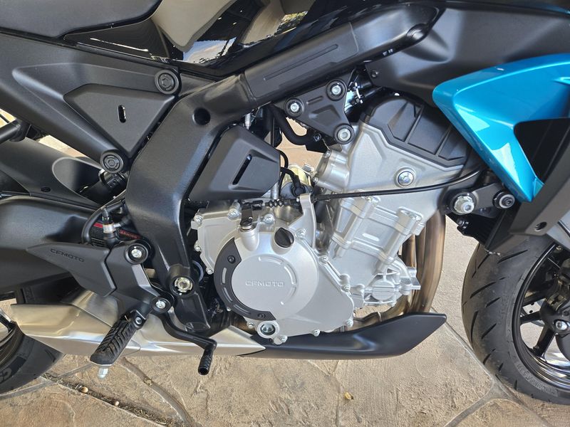 NEW 2026 CFMOTO 675NK Image 9