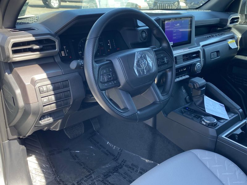 2025 Toyota Tacoma SR5Image 14